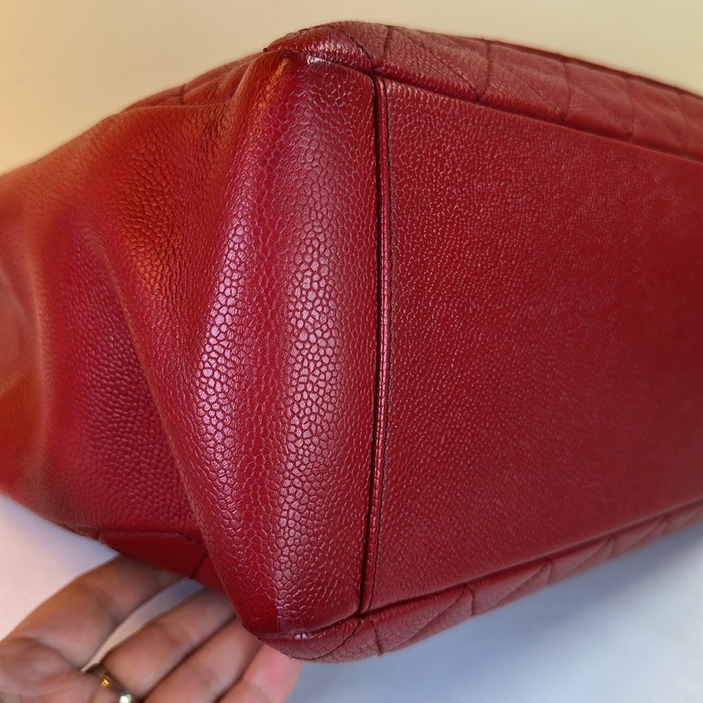 Chanel Red Quilted Shoulder Bag - Picture 9 of 15